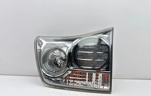 Lexus RX 330 - 350 - 400H Tailgate rear/tail lights A048960