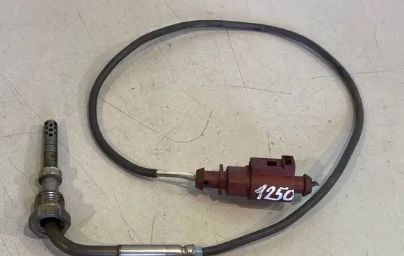 Volkswagen PASSAT B6 Exhaust gas temperature sensor 1J093702 969374 969850
