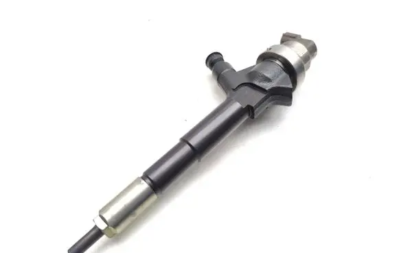 Opel Corsa D Fuel injector 55567729