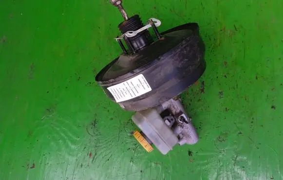Subaru Legacy Brake booster