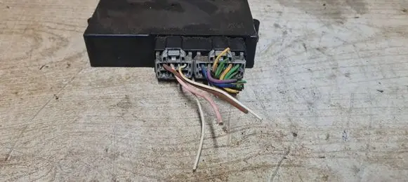Volvo XC70 Seat control module 8691707