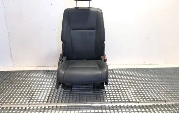 Dodge Journey Front passenger seat 