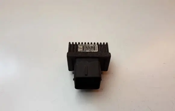 Glow plug pre-heat relay