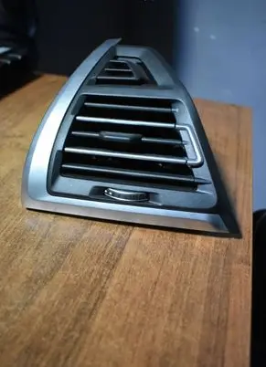 BMW X3 G01 Dash center air vent grill 9871599