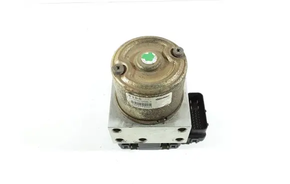 Suzuki XL7 I ABS Pump A3044001054