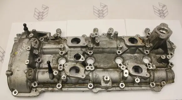 Mercedes-Benz S C217 Rocker cam cover A1770165600 A1770106004
