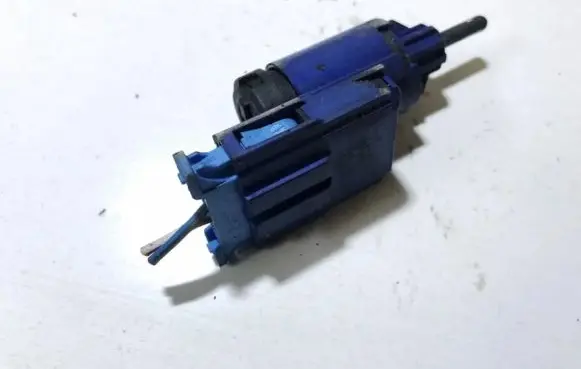 Volkswagen Golf IV Brake pedal sensor switch 1j0927189 19322002