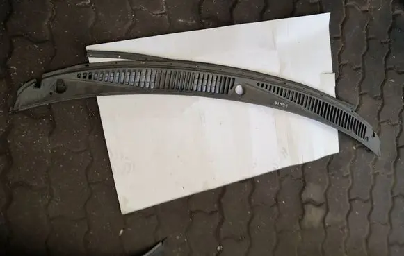 Suzuki Ignis Wiper trim 7233080G10 7233180G10