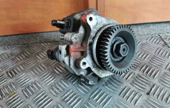 Volkswagen II LT Fuel injection high pressure pump 0445010044