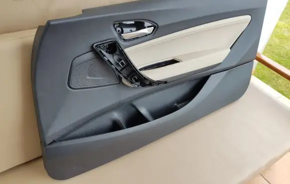 BMW 2 F22 F23 Front door card panel trim 70348561 7034856