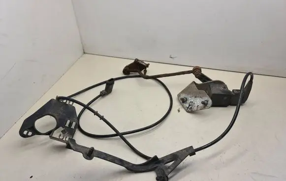 Mercedes-Benz E W211 Air suspension front height level sensor A0105427717