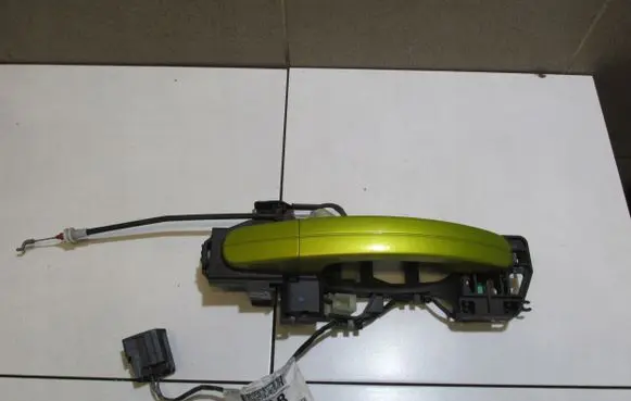 Ford Focus Loading door exterior handle/bracket 