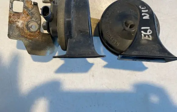 BMW 5 E60 E61 Horn signal 0092018