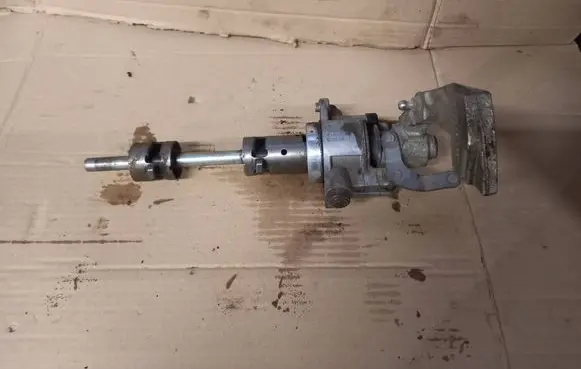 Opel Zafira B Gear selector/shifter in gearbox 55559973