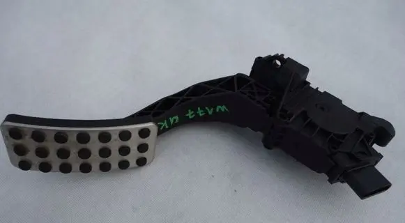Mercedes-Benz A W177 Accelerator throttle pedal A1773002100