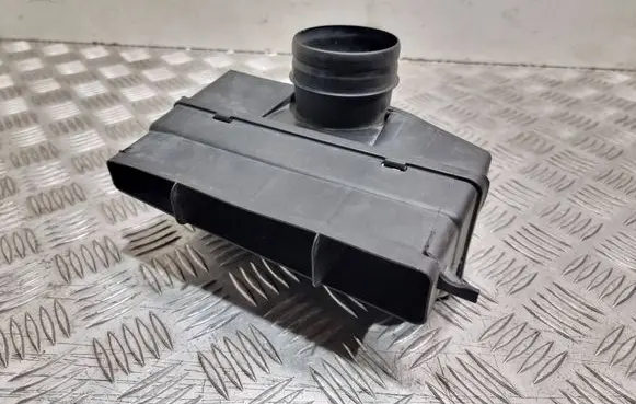 Volkswagen Golf Plus Air intake duct part 1K0805962