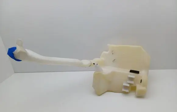 Volkswagen Polo IV 9N3 Windshield washer fluid reservoir/tank 6Q0955453