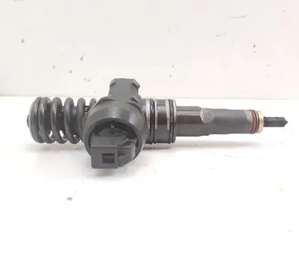 Volkswagen Caddy Fuel injector 0414720232