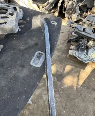 Peugeot 508 RXH Windshield trim 70540YX7