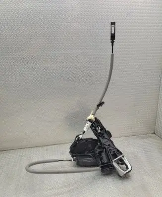 Volkswagen Golf VIII Front door lock 5TB837015C