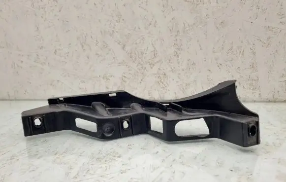 Volkswagen PASSAT B6 Front bumper mounting bracket 3C0807890