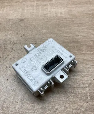 Renault Megane III GPS navigation control unit/module 280380655R 281139717
