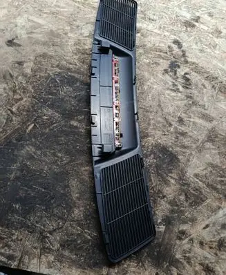 BMW 7 E65 E66 Third/center stoplight 51468236783 60829010