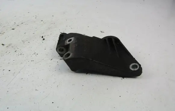 Opel Zafira A Generator/alternator bracket 90571112
