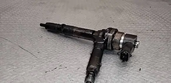 Opel Astra H Fuel injector 0445110175