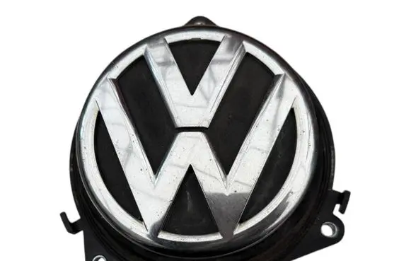 Volkswagen Golf VI Tailgate/trunk/boot exterior handle 6R0827469C