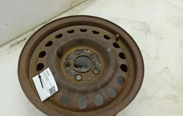 Mercedes-Benz E W124 R15 steel rim 1244001202