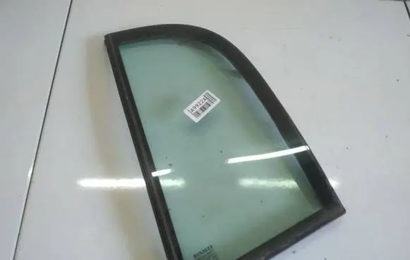 Renault Vel Satis Rear vent window glass AS2