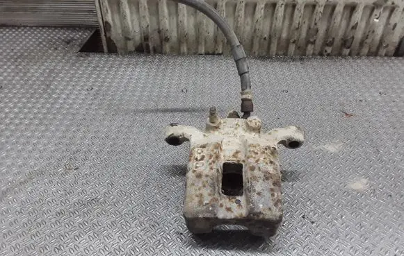 Nissan Murano Z50 Rear brake caliper