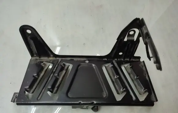 BMW 5 F10 F11 Sound amplifier holder/bracket 9153135