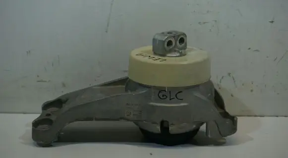 Mercedes-Benz GLC X253 C253 Engine mount bracket 