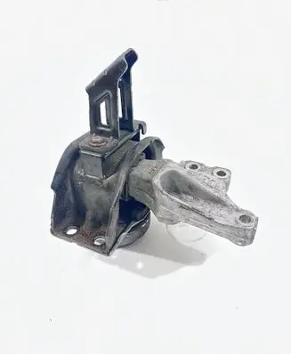Peugeot 3008 I Engine mount bracket 9681855180