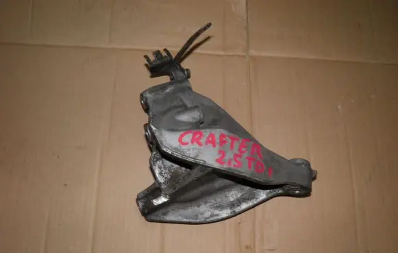 Volkswagen Crafter Engine mounting bracket 076199308
