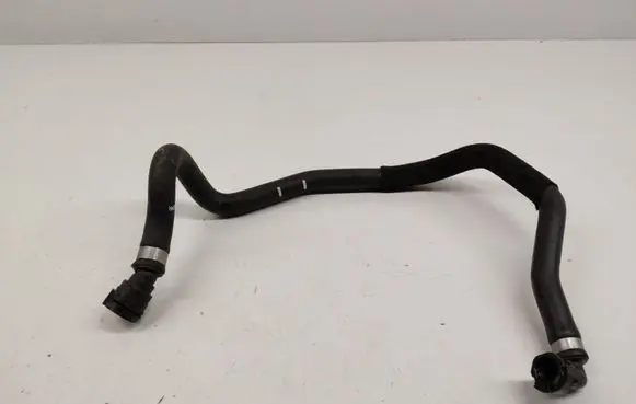 Volvo V60 Coolant pipe/hose