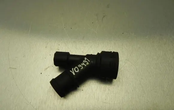 Volkswagen Golf IV Engine coolant pipe/hose 6Q0122291F VD9431
