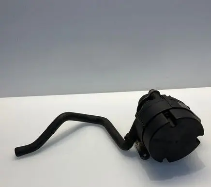 Mercedes-Benz ML AMG W164 Secondary air pump A0001404385 0580000021 0001404385