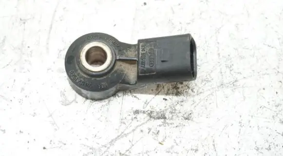 Volkswagen Golf V Detonation knock sensor 030905377