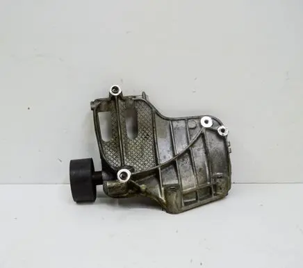 BMW 5 GT F07 A/C compressor mount bracket 7585167