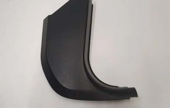 Foot area side trim
