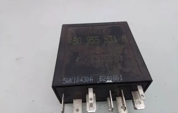 Skoda Octavia Mk2 (1Z) Other relay 4B0955531A 5WK10430A B240901