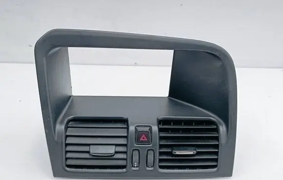 Volvo XC60 Dash center air vent grill 1284824 06777000