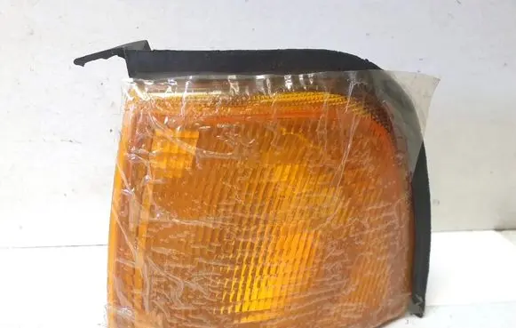 Audi 80 90 S2 B4 Front indicator light
