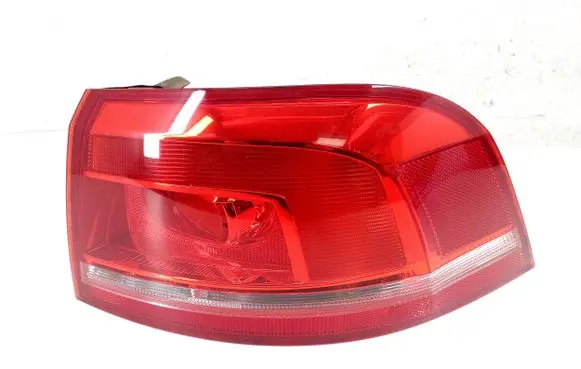Volkswagen PASSAT B7 Rear/tail lights 3AF945096E