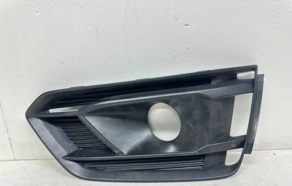 Audi A5 Front bumper lower grill 8W6807682C 8W6807682