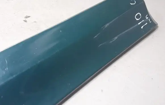 Rear door trim (molding)