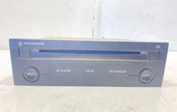 Volkswagen Golf IV CD/DVD changer vwz5z8x2041331